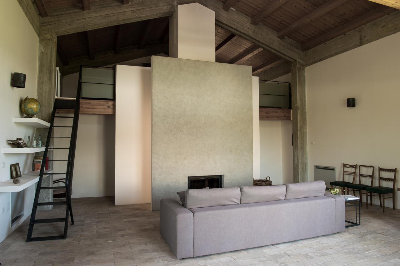 ナルニ Relais Casale Valigiヴィラ エクステリア 写真